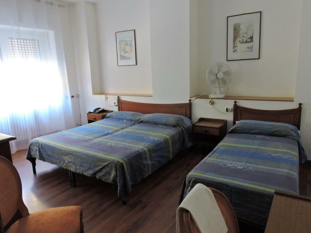Hotel Capri เลซา ภายนอก รูปภาพ